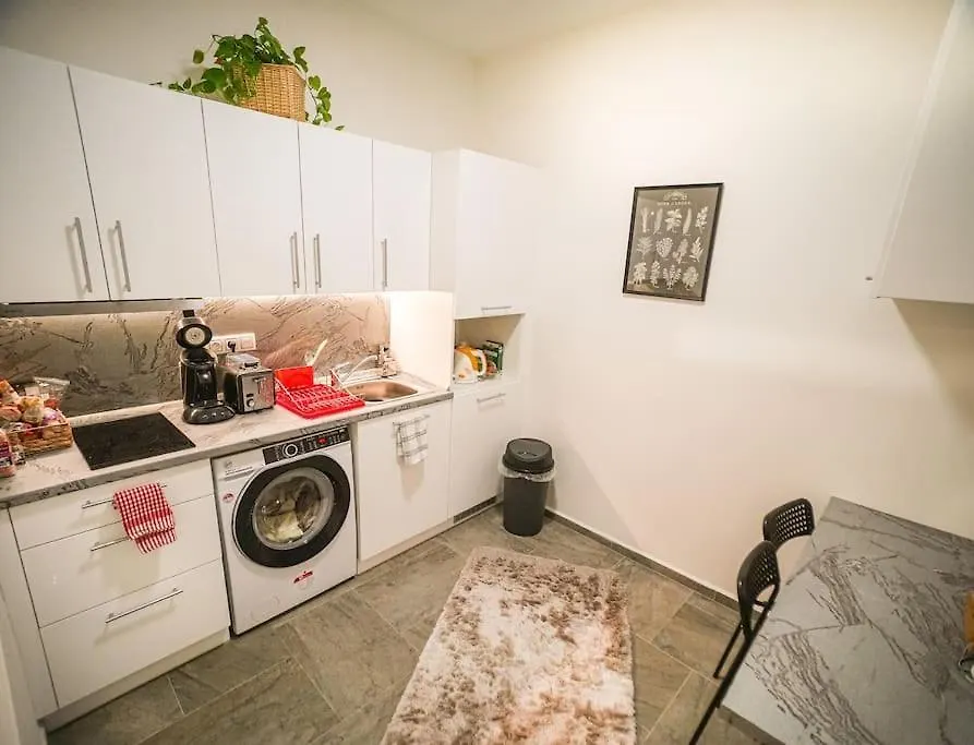 Studio & Family - Masionette 24ノ7 Near By Shopping Center Apartment Prague