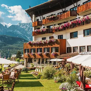 https://hotel-mirage-cortina-dampezzo.hotelinveneto.com